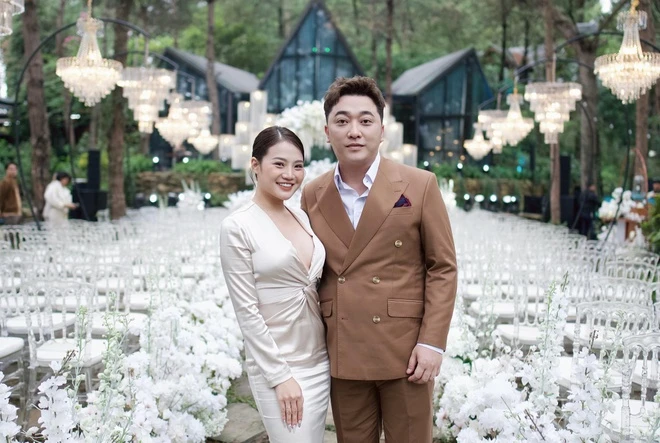 Ca sĩ Yanbi 'Thu cuối' ấn định ngày kết hôn với bà xã 25 tuổi sau gần 1 năm hẹn hò - Ảnh 4